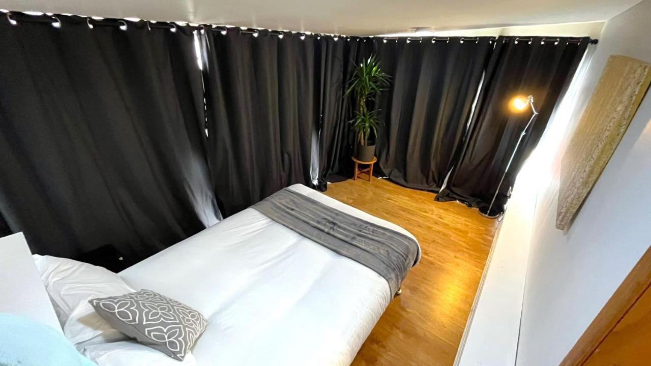 אדינבורו Elegant 2 Bedroom Chalet מראה חיצוני תמונה